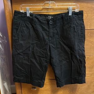 Black Boyfriend Bermuda shorts